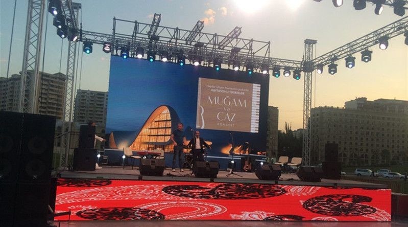 HD thương mại Cho thuê màn hình LED linh hoạt 3D đầy đủ màu sắc SMD1921